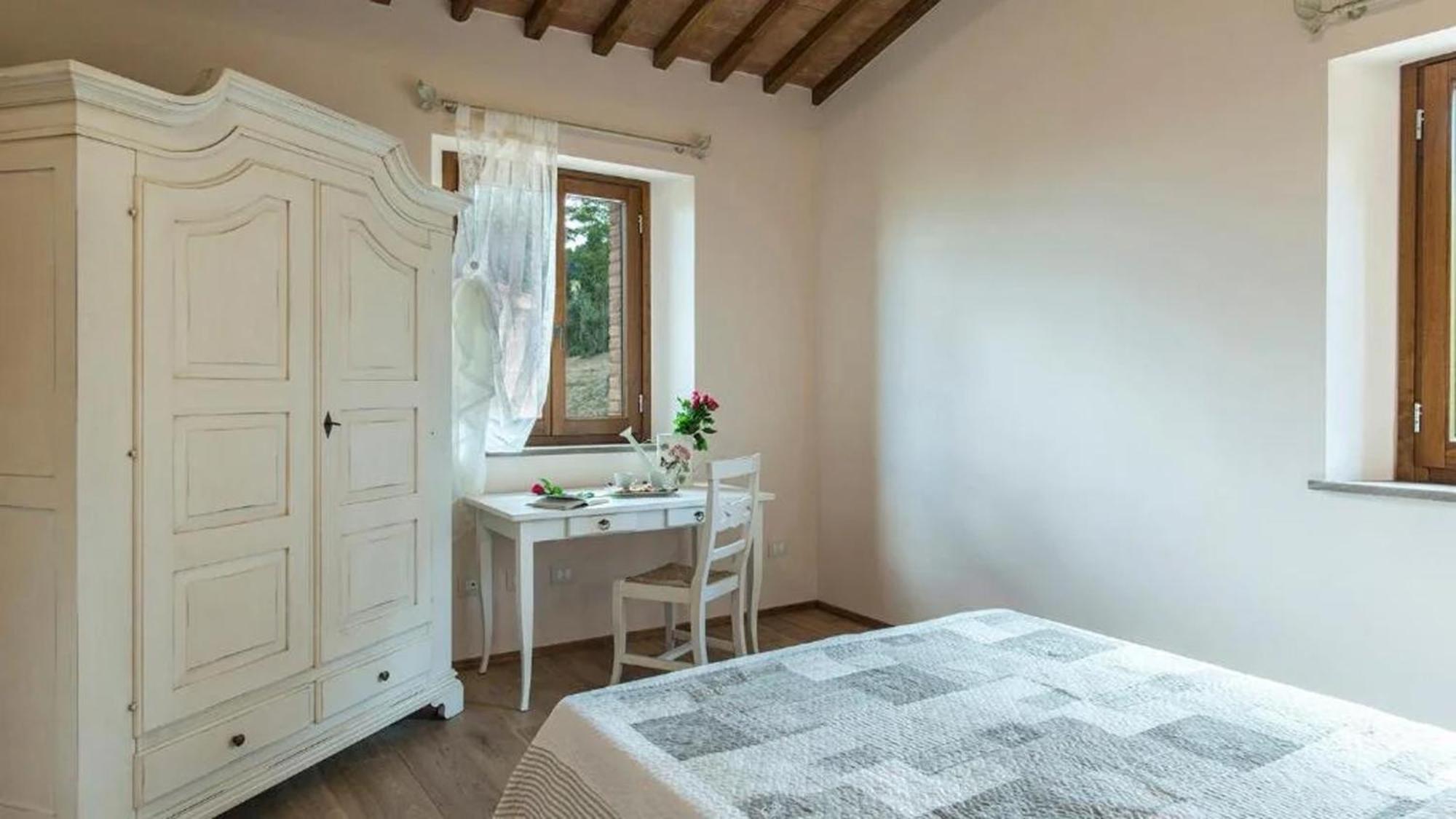 Casale Con Vista Colline Lejlighed Volterra Eksteriør billede